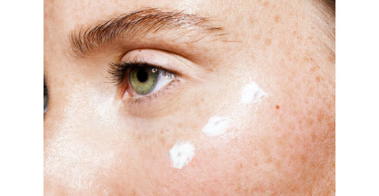 Refreshing Eye Contour: The Ultimate Solution for Hydrated and Radiant Eyes