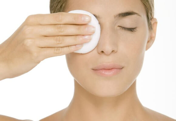 Why Makeup Removal Is Essential