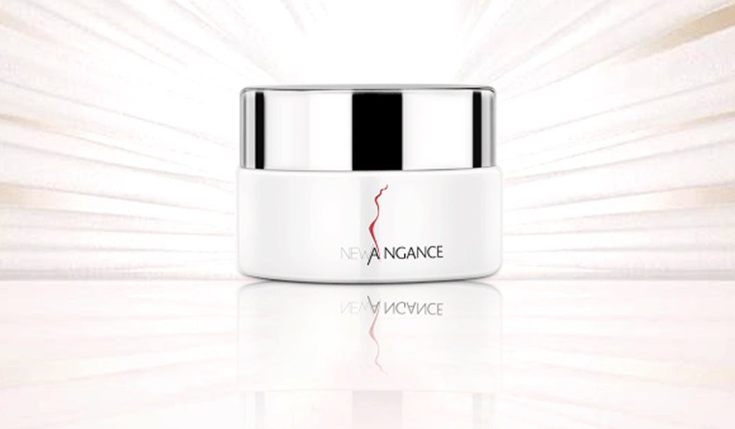 Refreshing Eye Contour Cream – Revitalize Your Gaze with Premium...